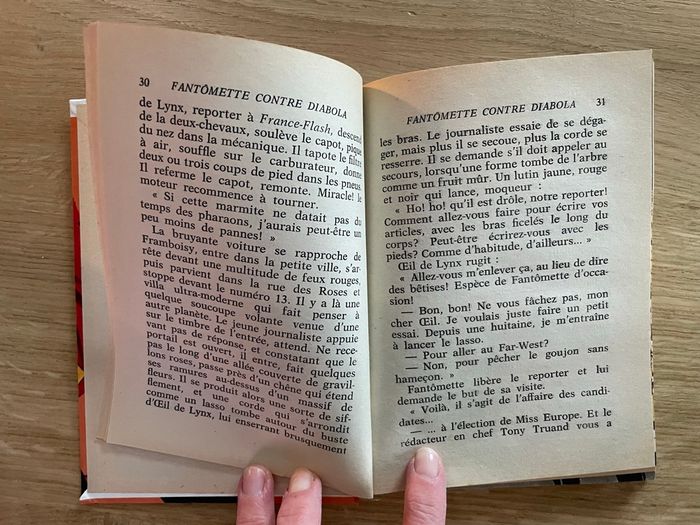 Livre Fantômette contre Diabola - photo numéro 2