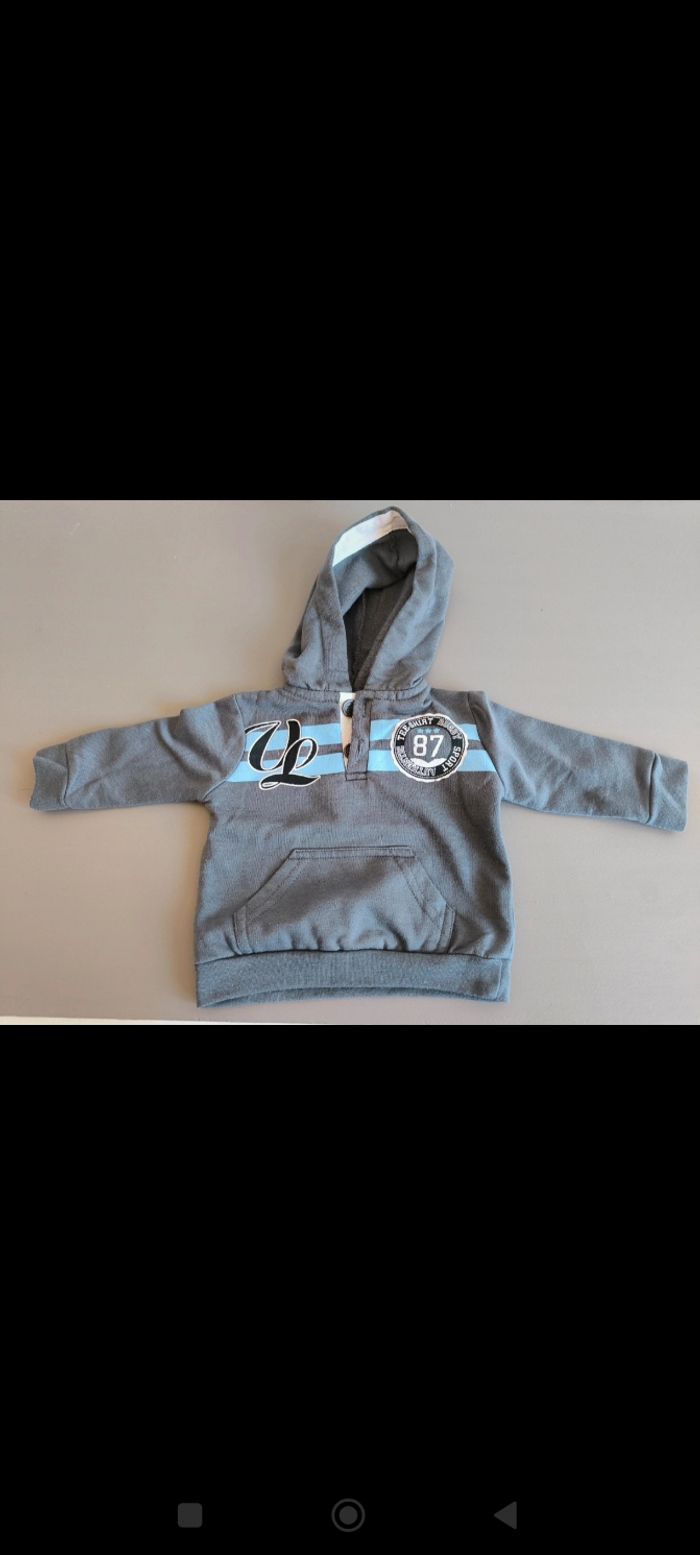 Sweat à capuche 3 mois