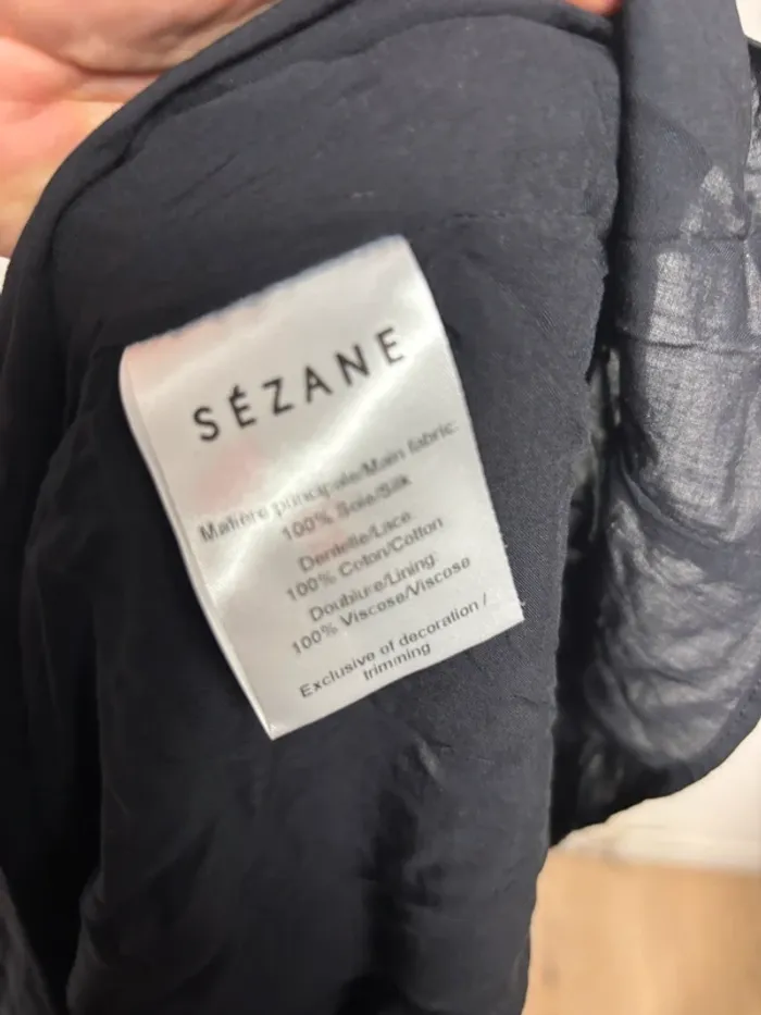 Robe Sezane Neuve avec Étiquette - Taille 36 - Soie Noire - photo numéro 10