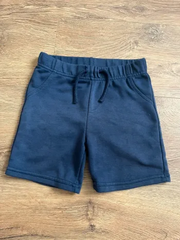 Short Primark 24/36 mois