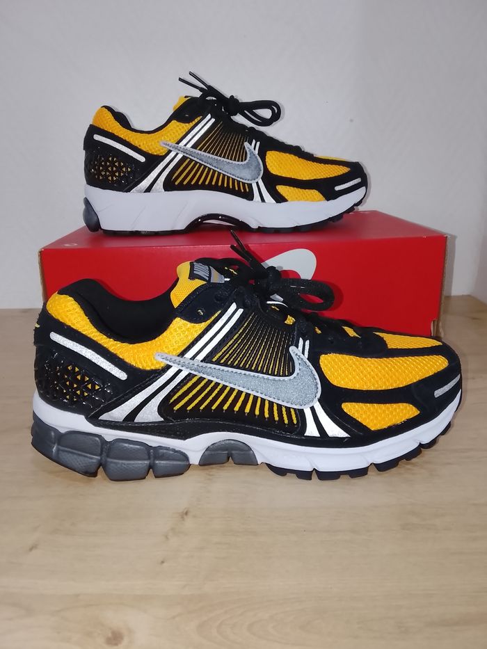 Nike Zoom Vomero 5 taille 40 - photo numéro 2