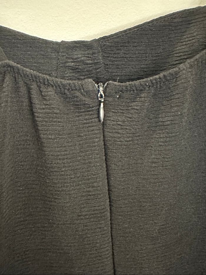 Robe noire taille 40 portée 1 fois - photo numéro 7