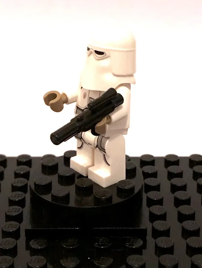 LEGO Star Wars episode V - Snowtrooper, cheek lines, frown - photo numéro 4