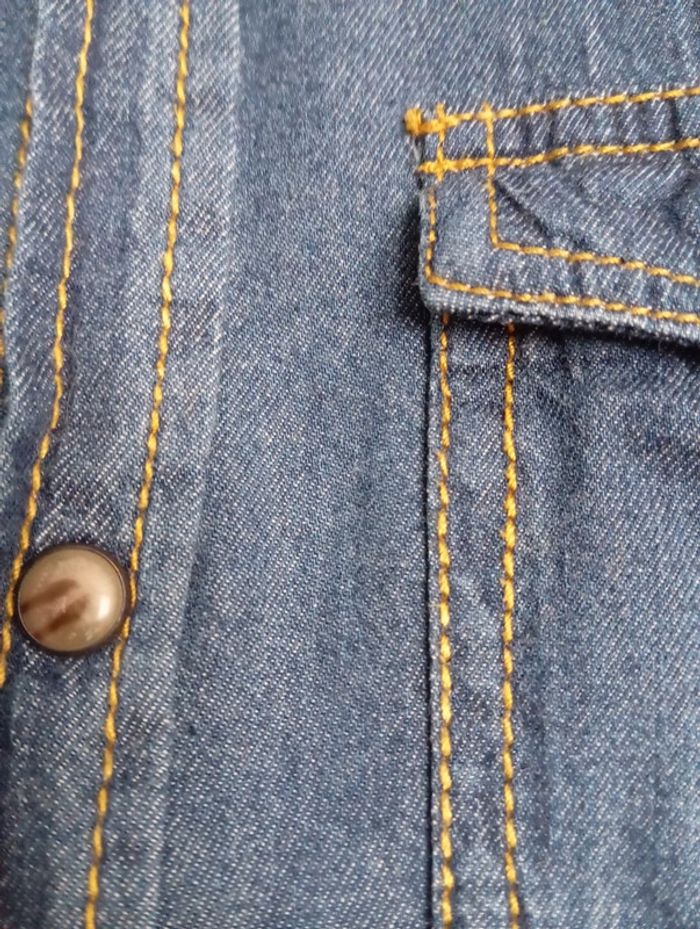 Chemise en jean 10 ans - photo numéro 3