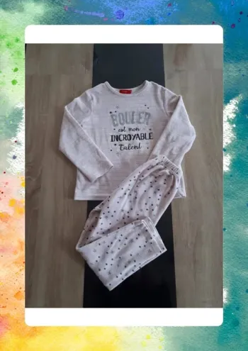 Pyjama chaud 2 pieces 6 ans a paillettes