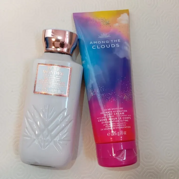 Lot de Lotion et Crème Pour le Corps Bath and Body Works. Among The Clouds et Pure Wonder
