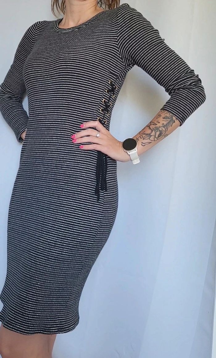 Robe mi longue moulante