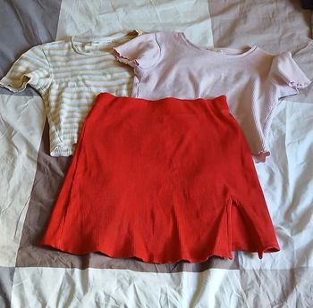 Mini jupe taille haute fendue rouge