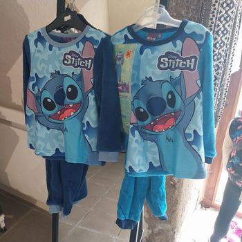 2 pyjamas stitch 4ans