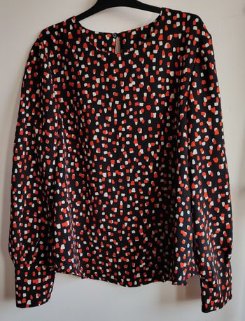 Blouse fluide à motifs rouges et blancs – Taille M estimée