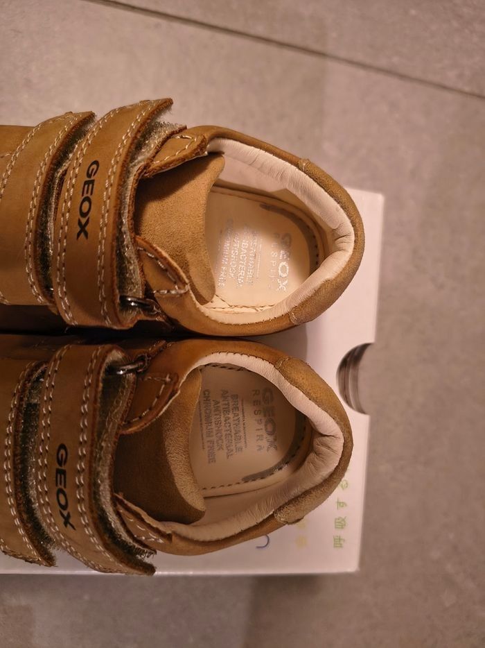 Chaussures Geox camel  t.22 - photo numéro 2