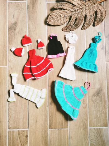 💕Lot de 6 Tenues robes d'hiver en laine tricotées- Barbie vintage