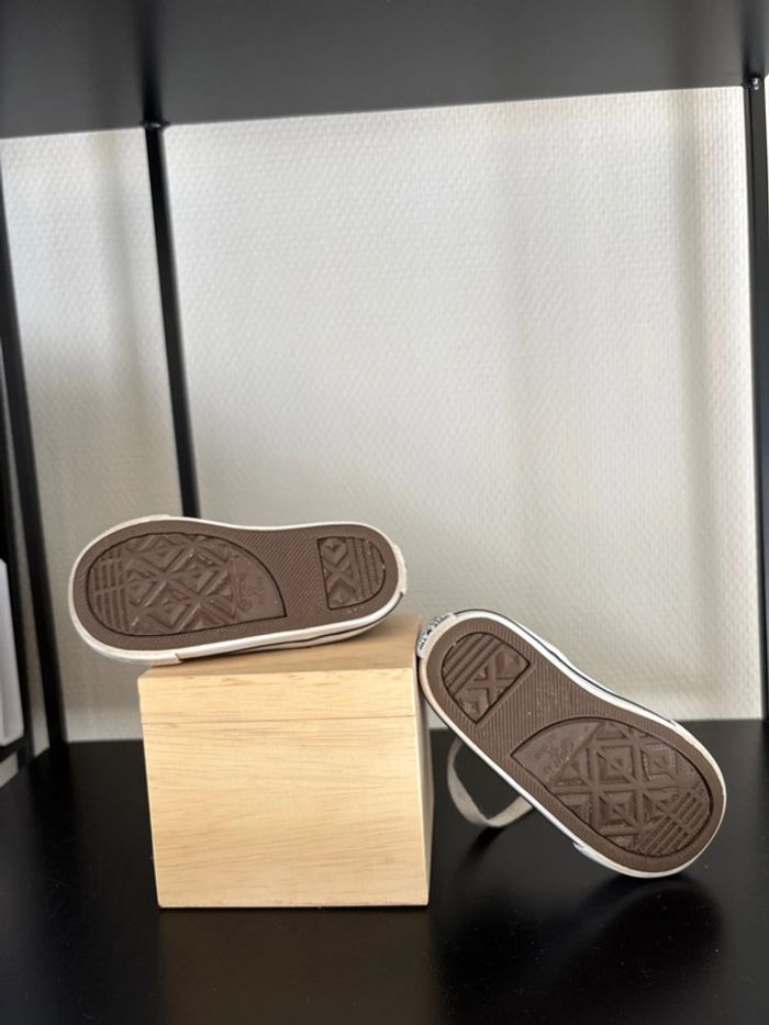 Converse taille 22 - photo numéro 4