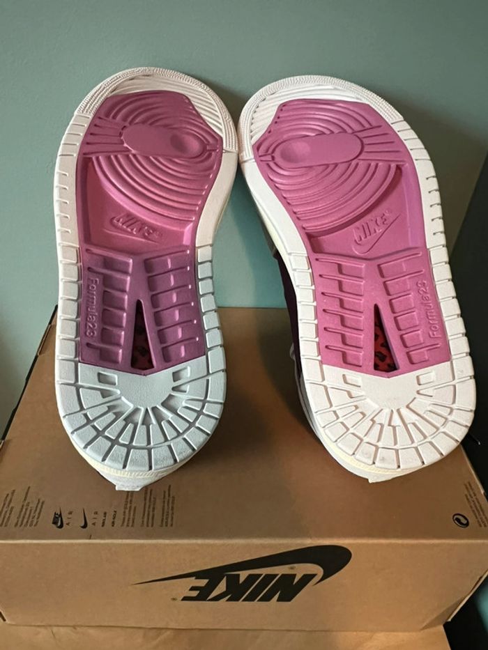 Air Jordan 1 taille 44 - photo numéro 7