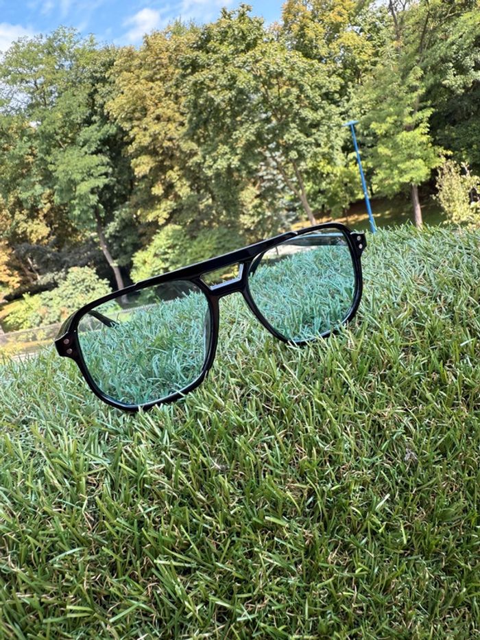 Lunette de soleil - photo numéro 3