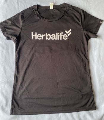 NEUF : T-shirt femme Herbalife Taille L