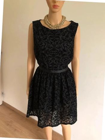 Robe noire sans manches Naf Naf taille L TBE