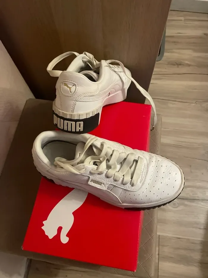 Basket puma appelée Cali, taille 38 blanche, semelle noire
