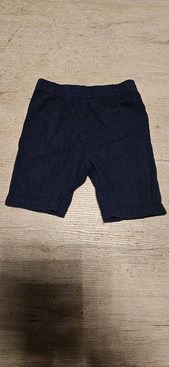 Short cycliste bleu foncé, Pure Basic, 6 ans, peu mis