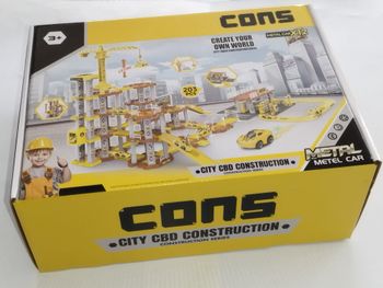 Garage à voitures avec grue, ascenseur, 4 étages, 18 voitures..