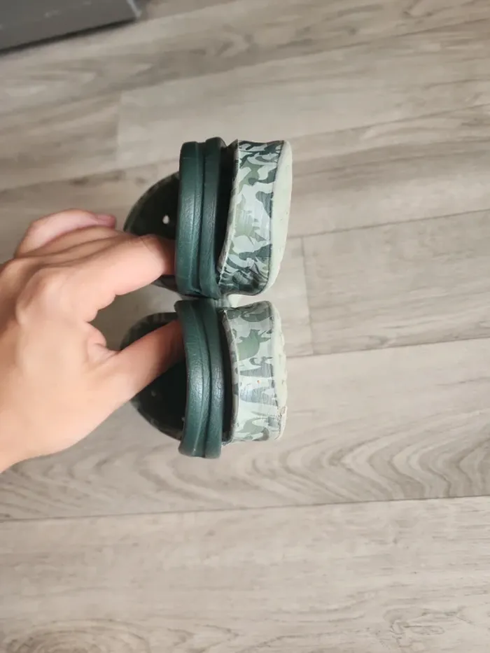 Crocs style militaire T25 - photo numéro 4