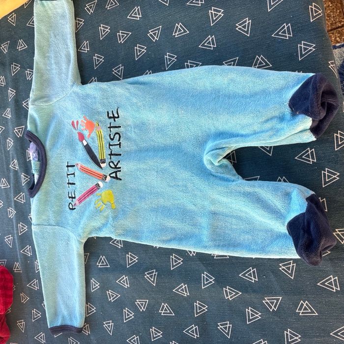 Lot de 6 pyjamas 1 mois en bon état - photo numéro 6