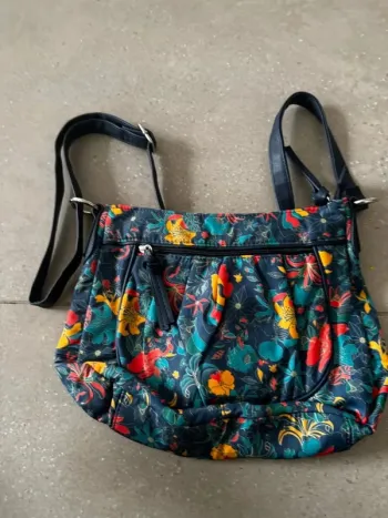 Sac à bandoulière multicolore, très bon état 28x24cm