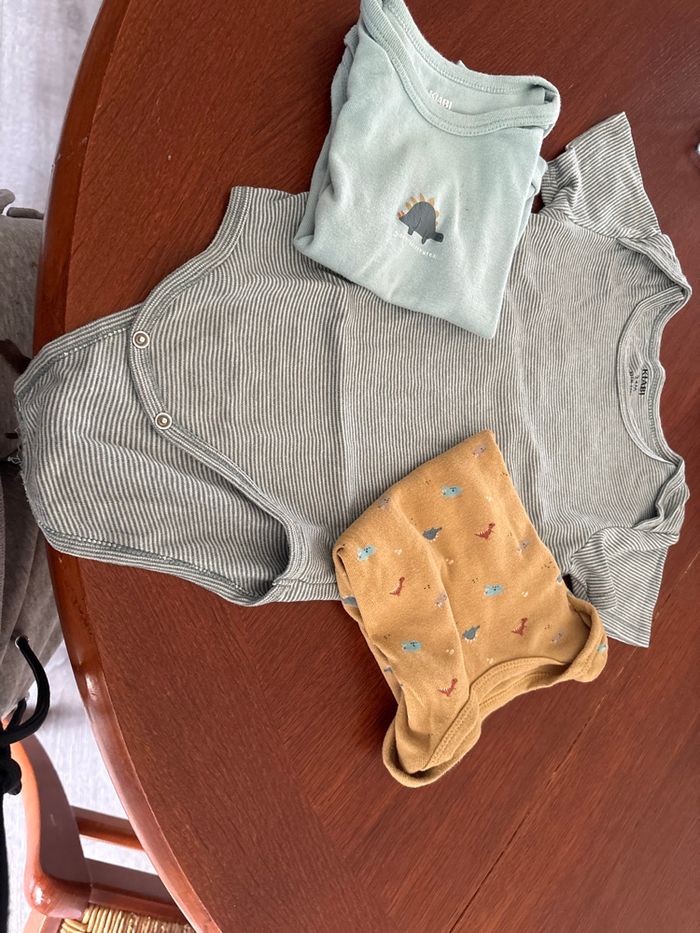 Lots de 3 bodies - photo numéro 5