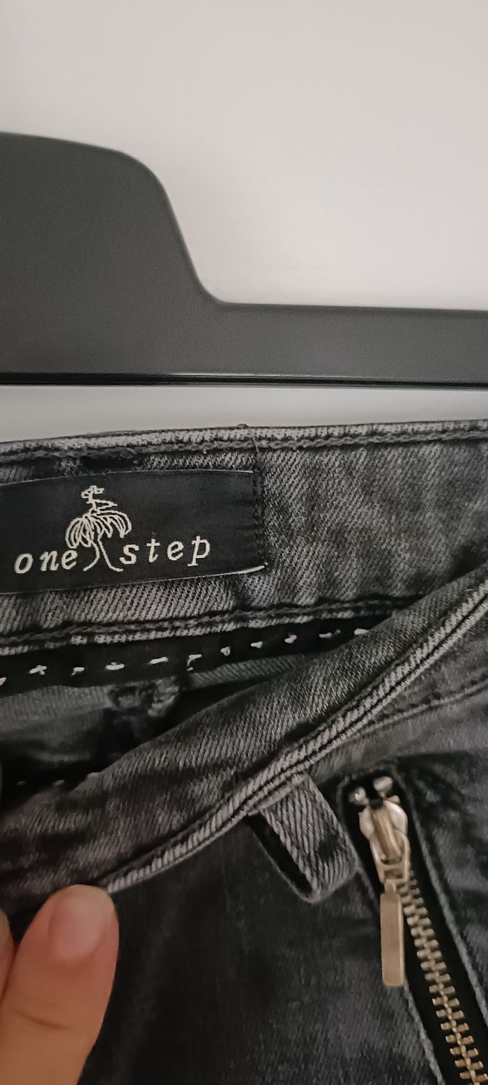 Pantalon jean one step avec petit broderie taille 30 - photo numéro 2