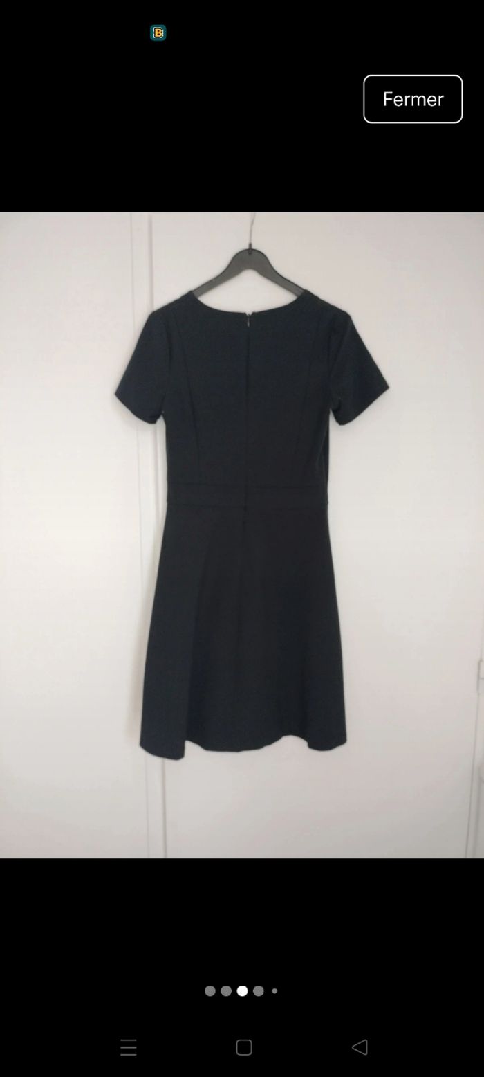 Robe noire - photo numéro 3