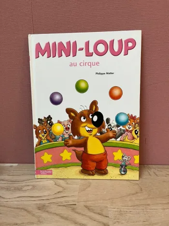 Livre mini loup 22