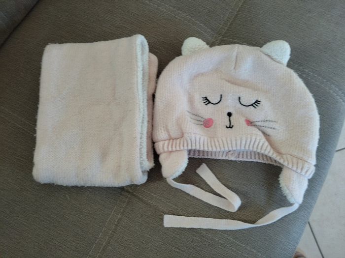 Lot bonnet et écharpe 24/36 mois