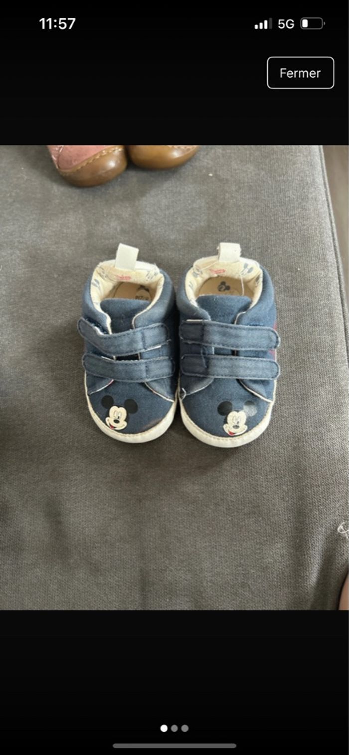 Chaussure bébé Mickey - photo numéro 2
