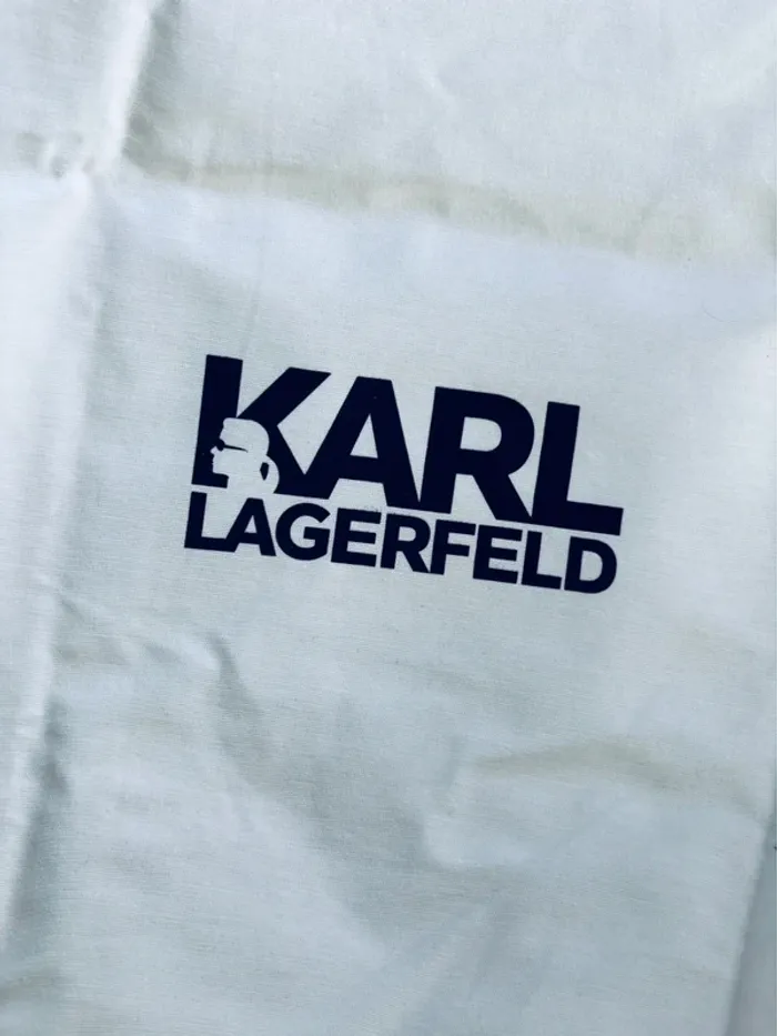 Grand dust bag Karl Lagerfeld pour protéger sac neuf - photo numéro 2