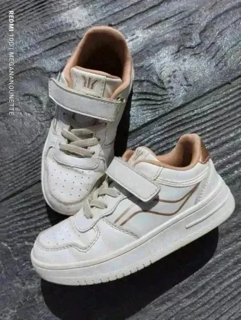 👟Baskets sneackers à plateforme blanche et doré Pointure 27 UNYK