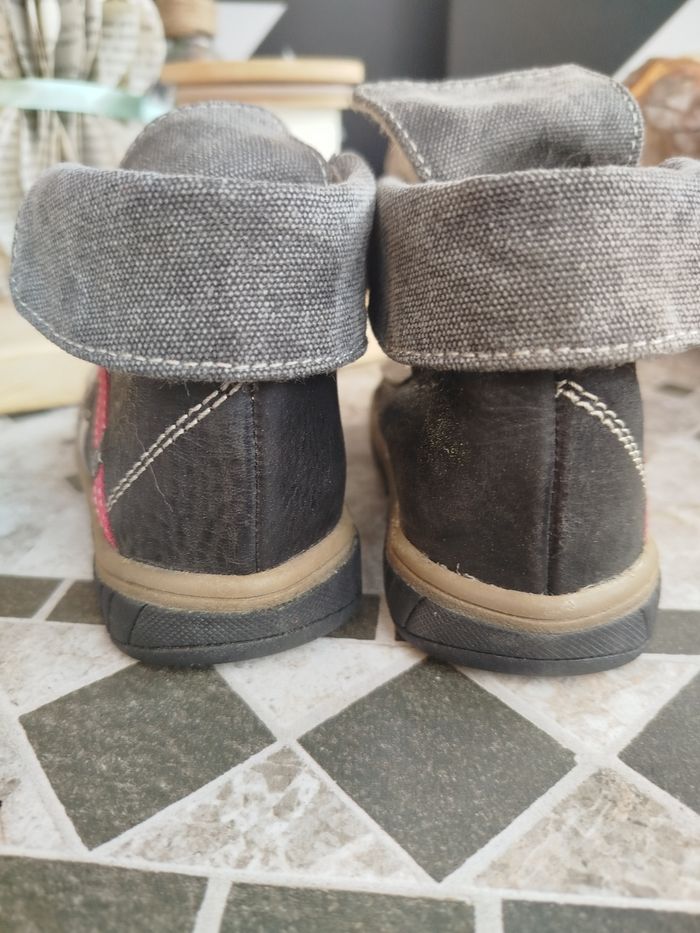 Lot de chaussures pour bébé - photo numéro 7