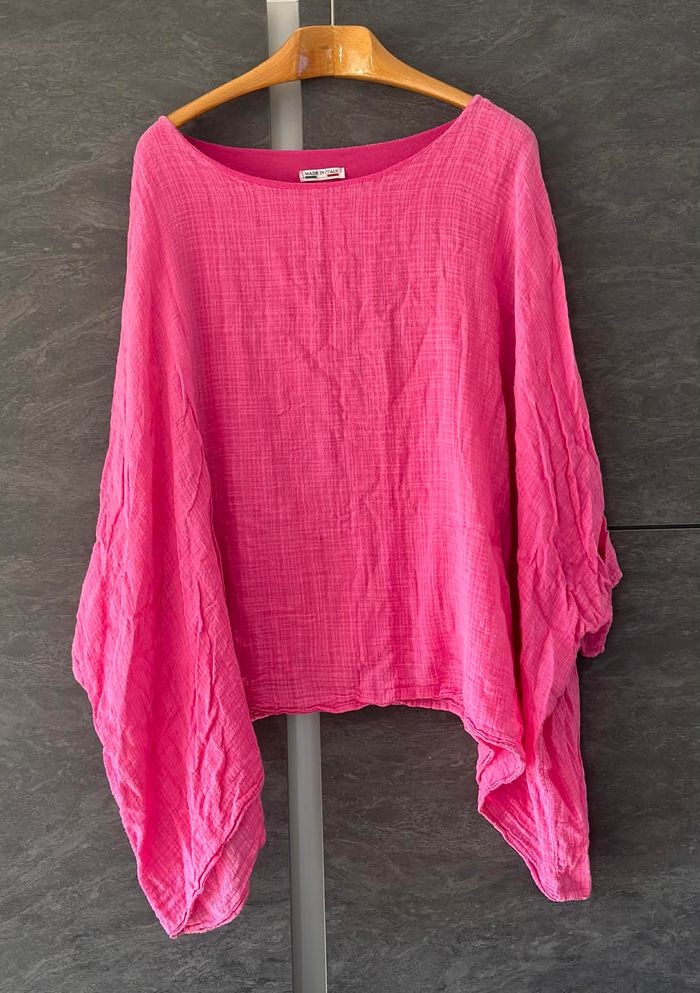 💫 Ravissant et original tee shirt / Haut made in Italy 46 / 48 une pure splendeur en parfait état - photo numéro 4