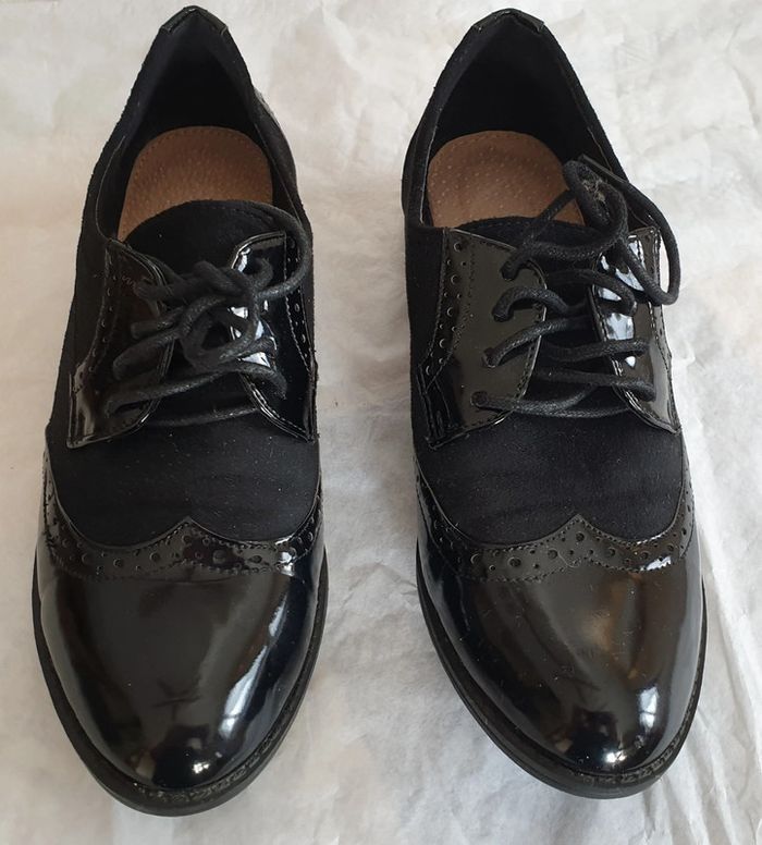 Chaussures style derbies noires