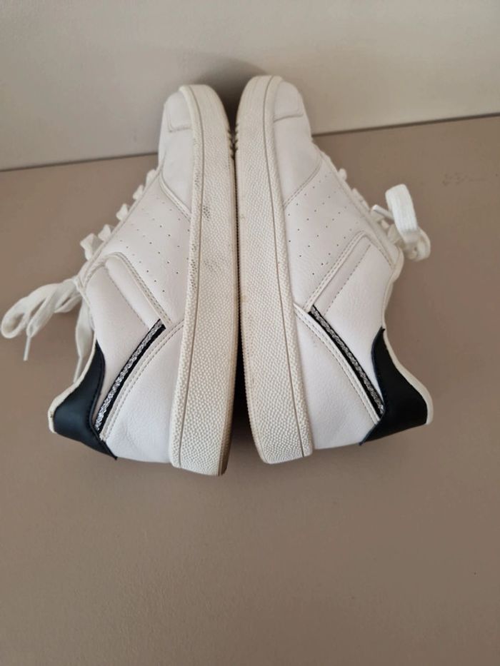 Baskets blanche 🤍 - photo numéro 4