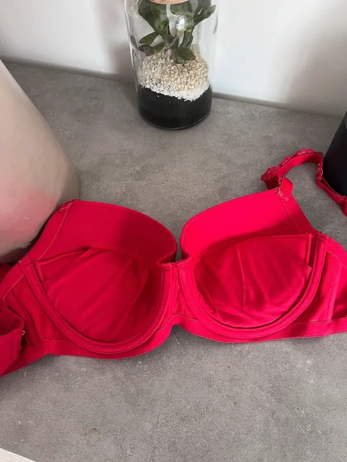 Soutien gorge charlott’ rouge 👙 - photo numéro 6