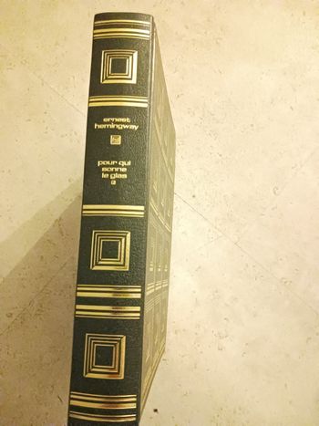 livre Ernest Hemingway Pour qui sonne le glas