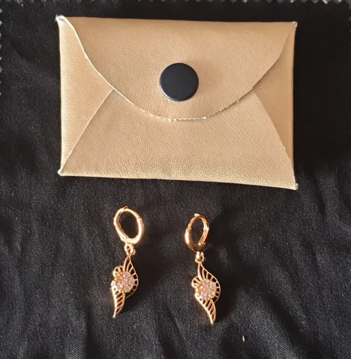 Jolies boucles d'oreilles
