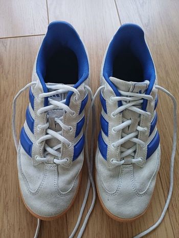 Baskets Adidas Spezialist pointure 41 1/3