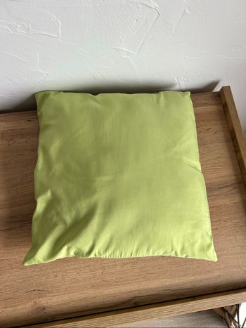 Coussin vert pomme 35x35cm