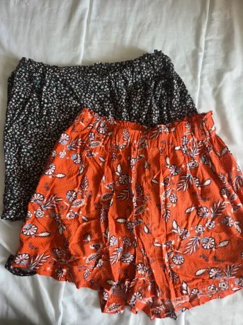 Lot 2 shorts