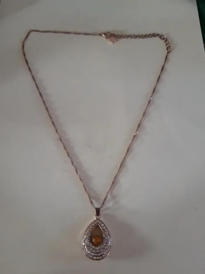 Joli pendentif forme goutte avec strass - photo numéro 2