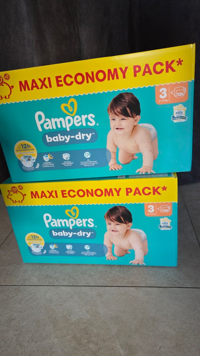 Couches pampers baby dry taille 3