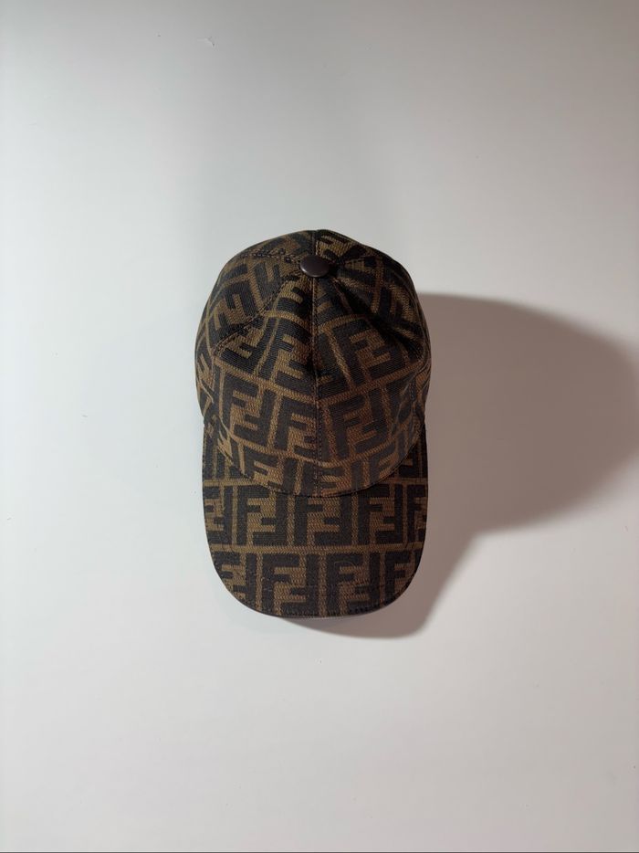 casquette fendi marron et noir