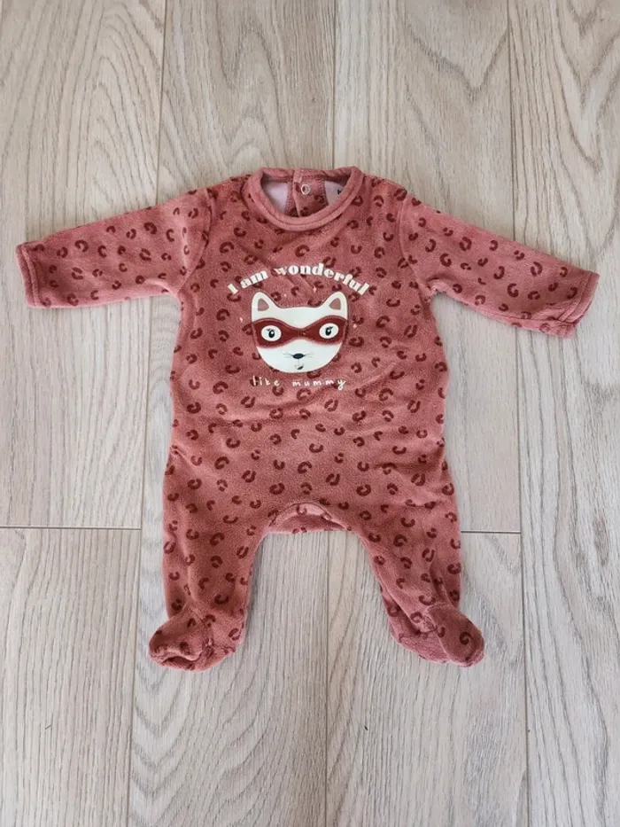 Pyjama en velours Kiabi 1 mois