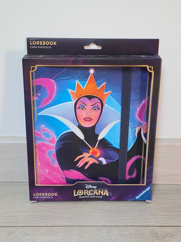 Lorebook Disney Lorcana la méchante reine